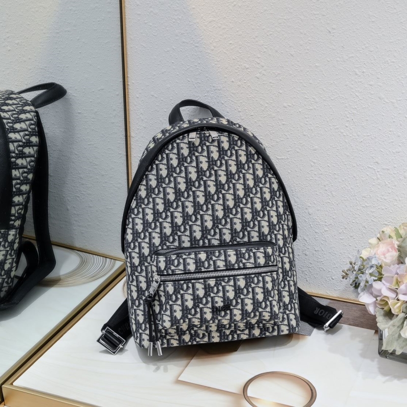 D*or backpacks